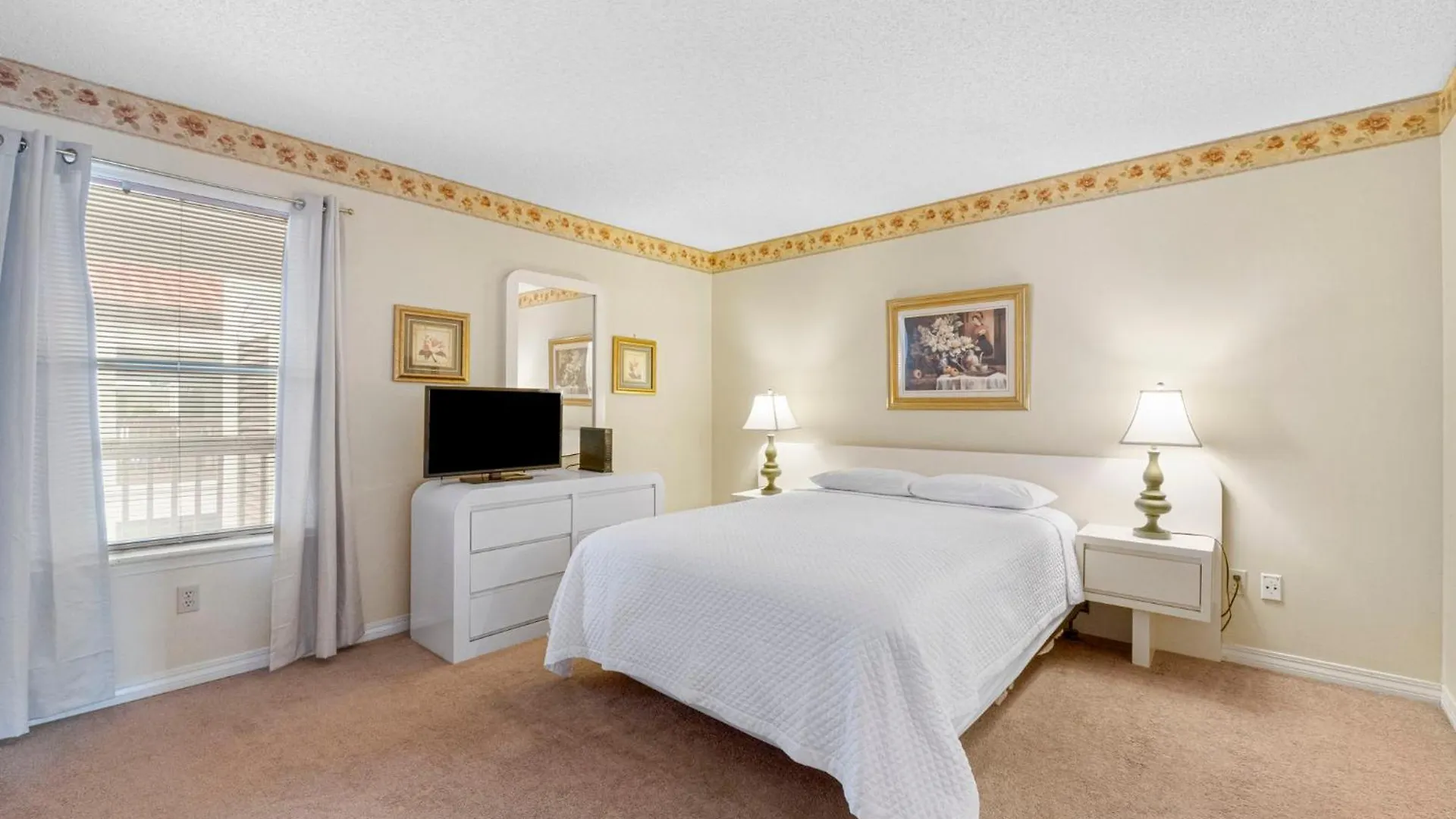 The Inn At St Thomas Square 1305A Panama City Beach